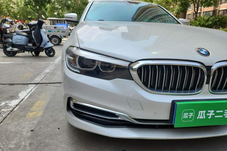 Used BMW 5 Series 2020 525Li Luxury Package Right Front Headlight