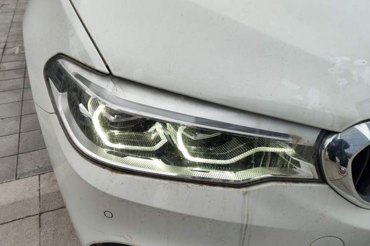 Used BMW 5 Series 2020 525i M Sport Package Right Front Headlight