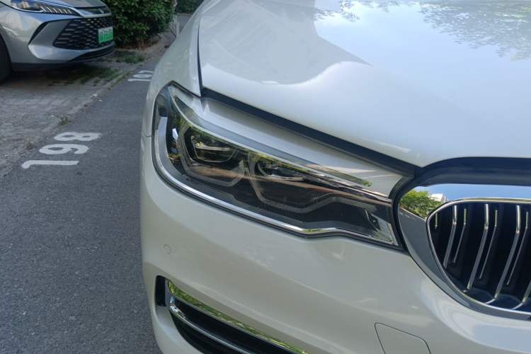 Used BMW 5 Series 2020 530Li Luxury Edition Premium Package Right Front Headlight