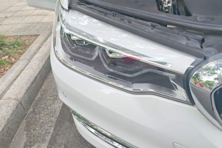 Used BMW 5 Series 2020 530Li Luxury Edition Premium Package Right Front Headlight