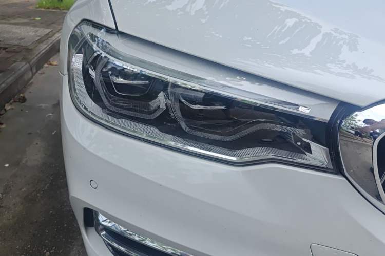 Used BMW 5 Series 2020 530Li Leading Edition Luxury Package Right Front Headlight