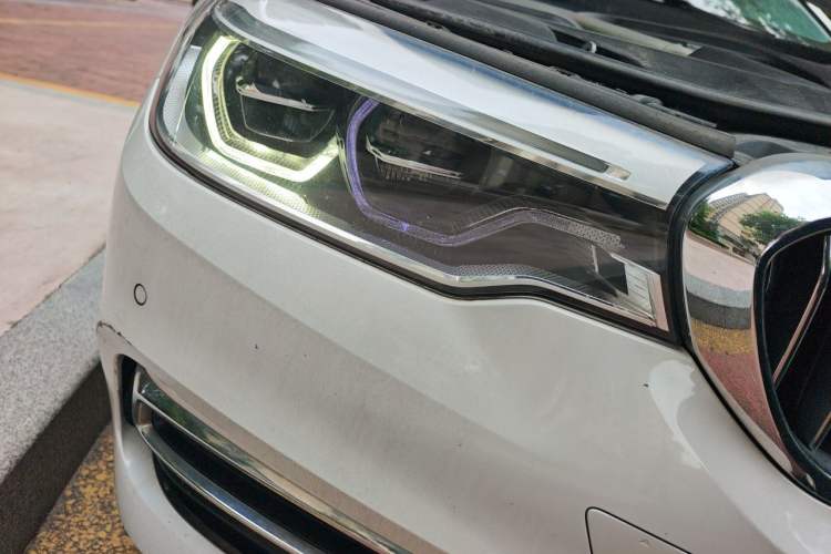 Used BMW 5 Series 2020 530Li Leading Edition Luxury Package Right Front Headlight