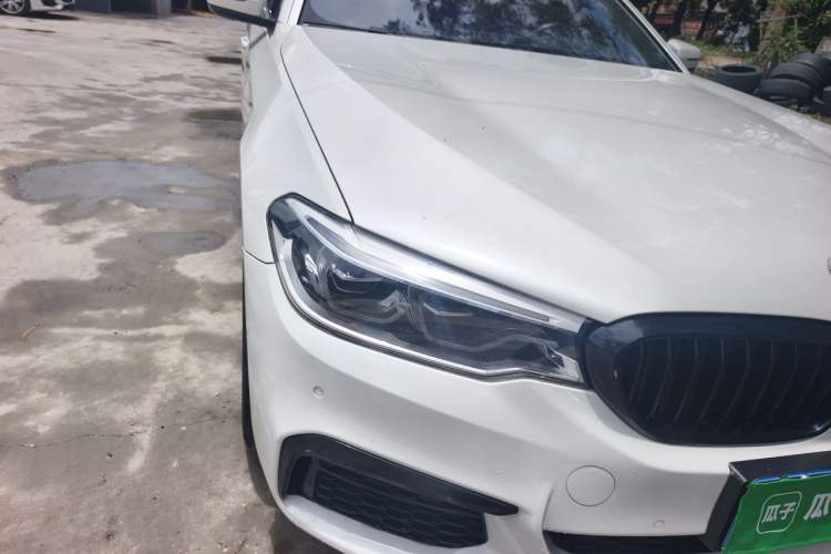 Used BMW 5 Series 2020 530Li Luxury Edition M Sport Package Right Front Headlight