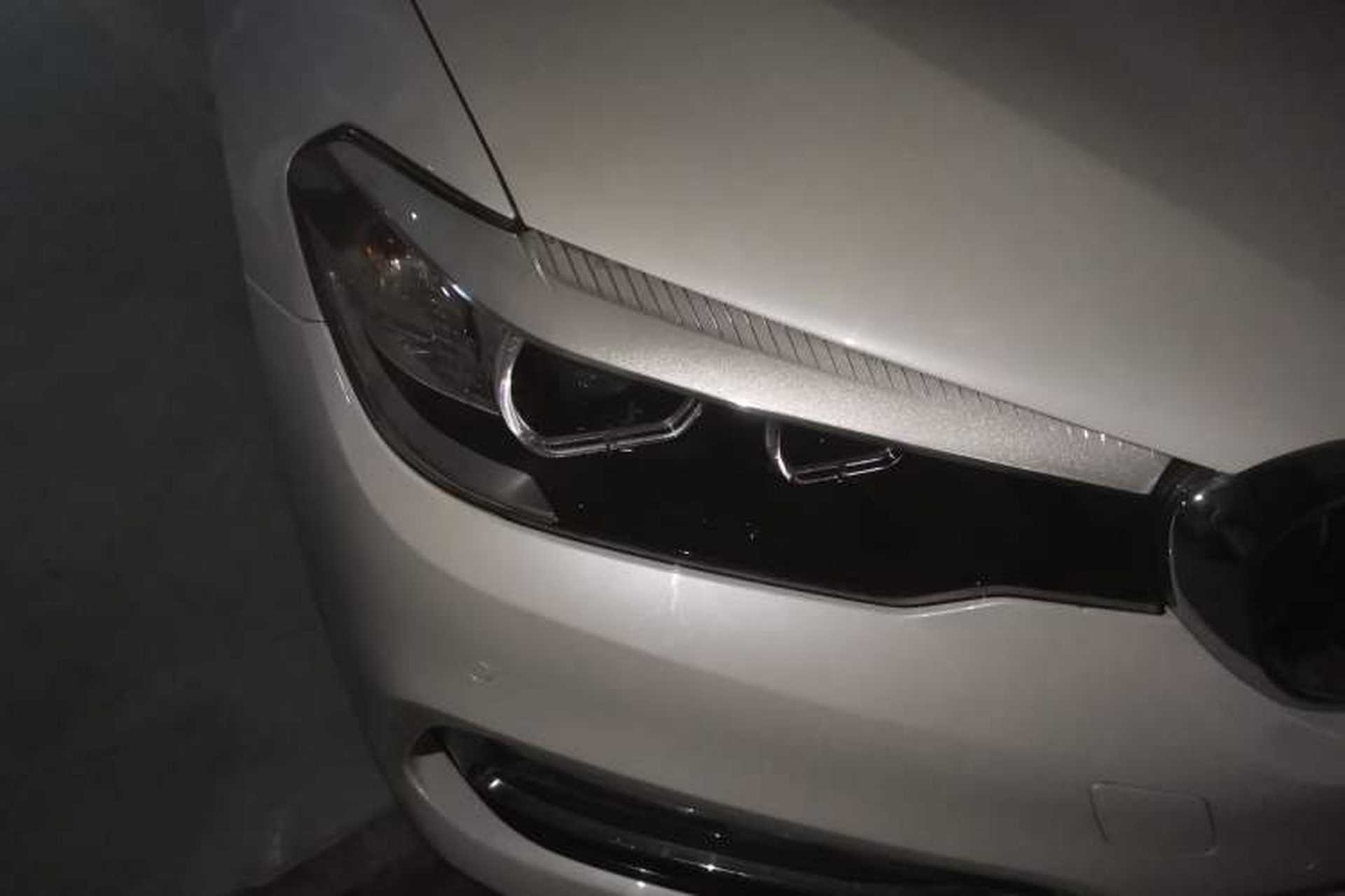 Used BMW 5 Series 2020 525Li Luxury Package Right Front Headlight