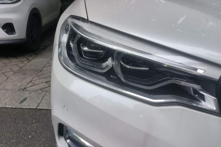 Used BMW 5 Series 2020 530Li Luxury Edition Premium Package Right Front Headlight