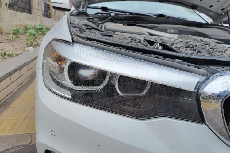 Used BMW 5 Series 2020 525Li Luxury Package Right Front Headlight