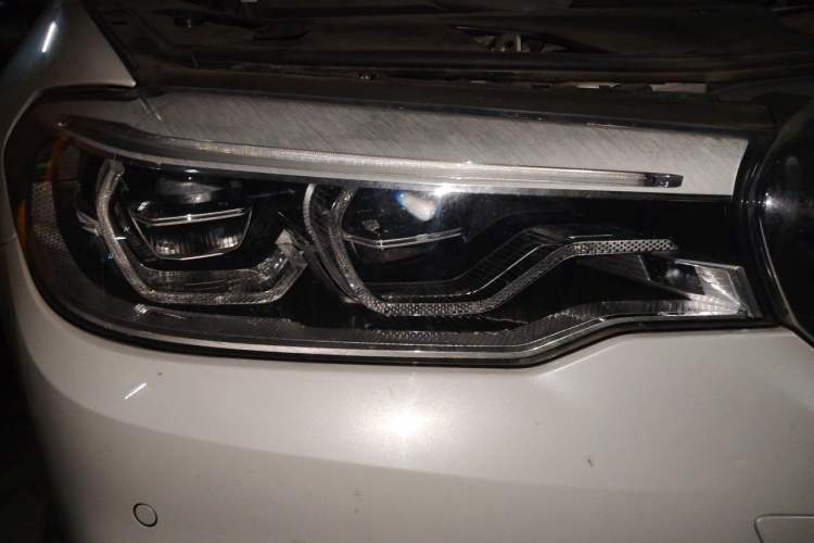 Used BMW 5 Series 2020 530Li Luxury Edition Premium Package Right Front Headlight