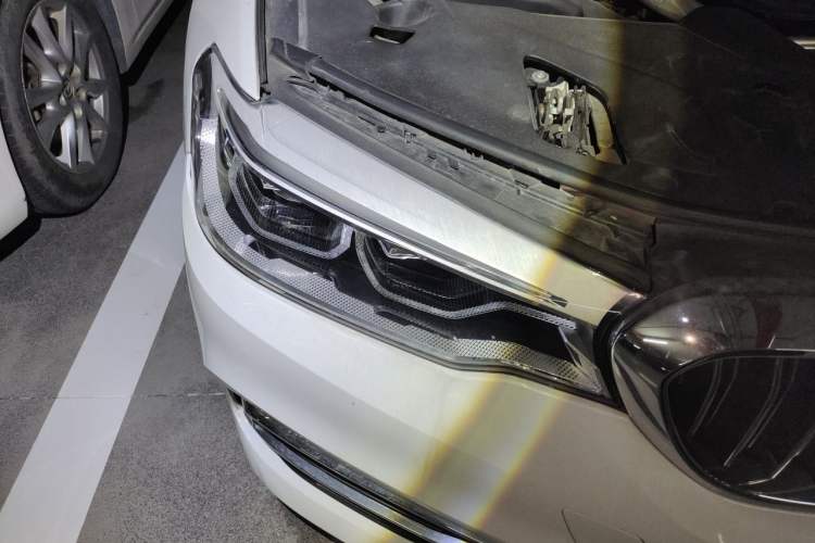 Used BMW 5 Series 2020 530Li Luxury Edition Premium Package Right Front Headlight