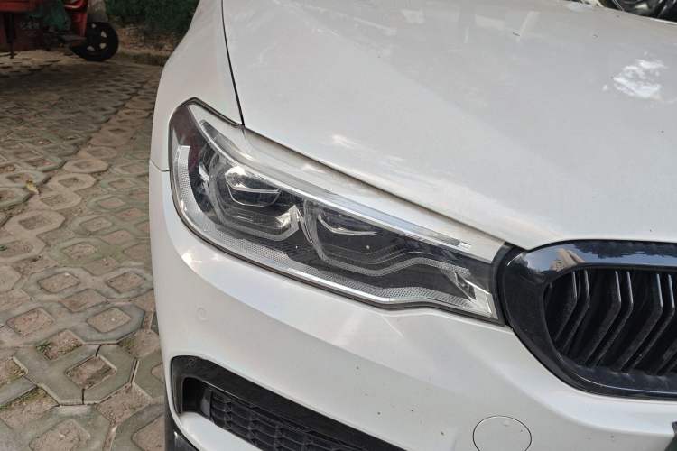 Used BMW 5 Series 2020 530Li Luxury Edition M Sport Package Right Front Headlight