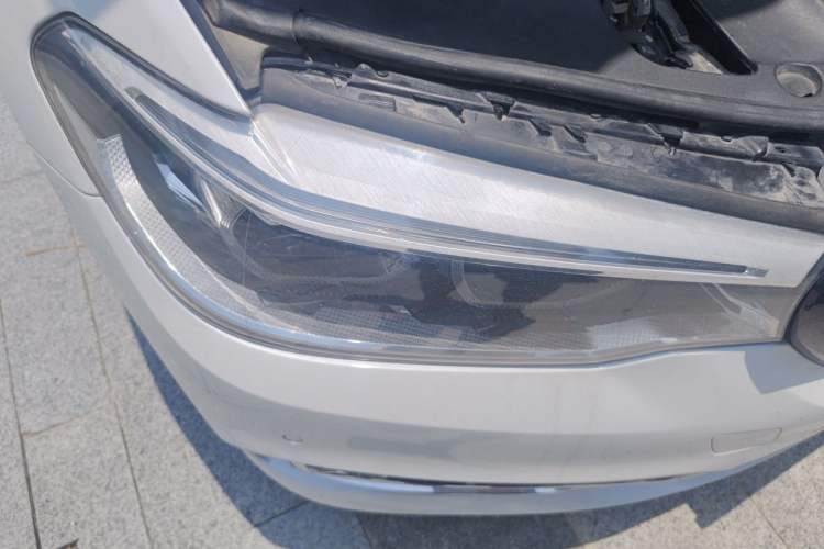 Used BMW 5 Series 2020 530Li Executive Luxury Package Right Front Headlight