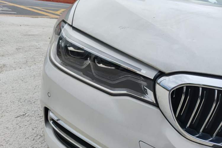 Used BMW 5 Series 2020 530Li Leading Edition Luxury Package Right Front Headlight