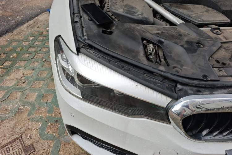 Used BMW 5 Series 2020 525Li M Sport Package Right Front Headlight