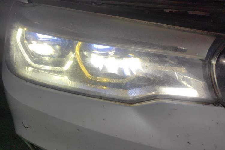 Used BMW 5 Series 2020 530Li Luxury Edition Premium Package Right Front Headlight
