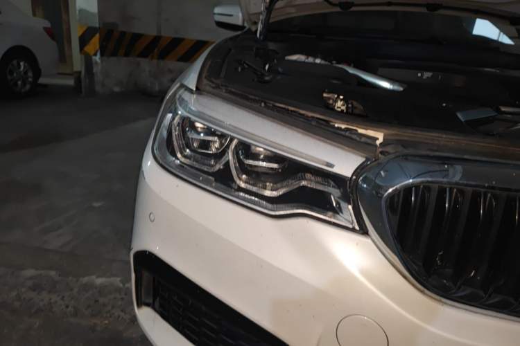 Used BMW 5 Series 2020 530Li Leading Model M Sport Package Right Front Headlight