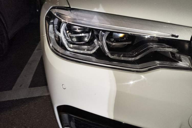 Used BMW 5 Series 2020 525i M Sport Package Right Front Headlight
