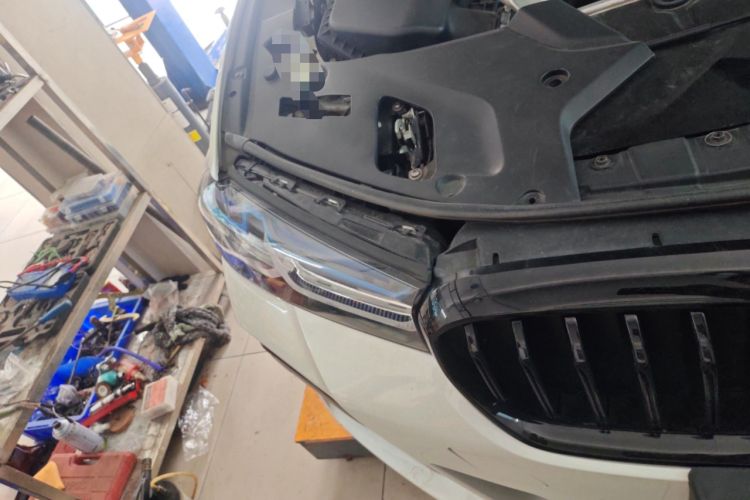 Used BMW 5 Series 2020 525Li Luxury Package Right Front Headlight
