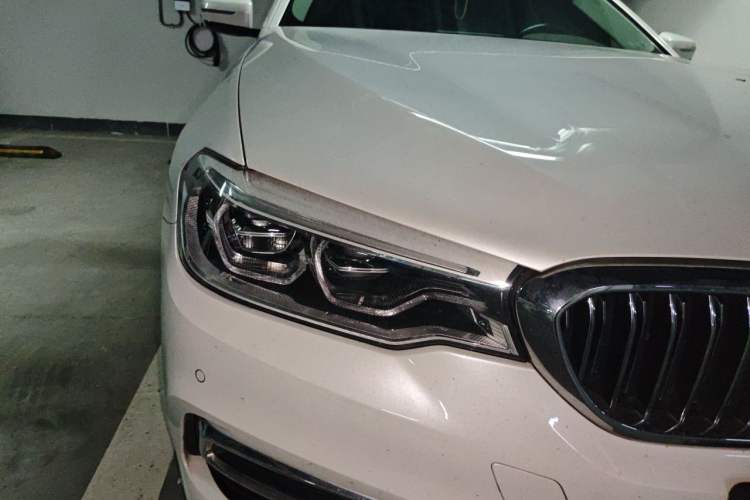 Used BMW 5 Series 2020 530Li Leading Edition Luxury Package Right Front Headlight