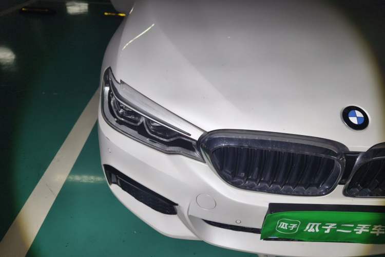 Used BMW 5 Series 2020 530Li Leading Model M Sport Package Right Front Headlight