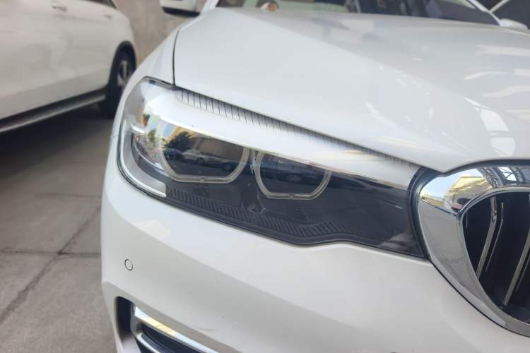 Used BMW 5 Series 2020 525Li Luxury Package Right Front Headlight
