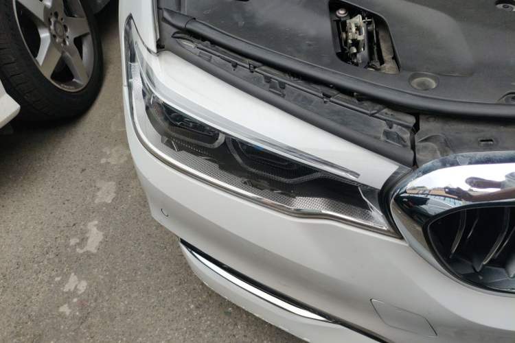 Used BMW 5 Series 2020 530Li Leading Edition Luxury Package Right Front Headlight