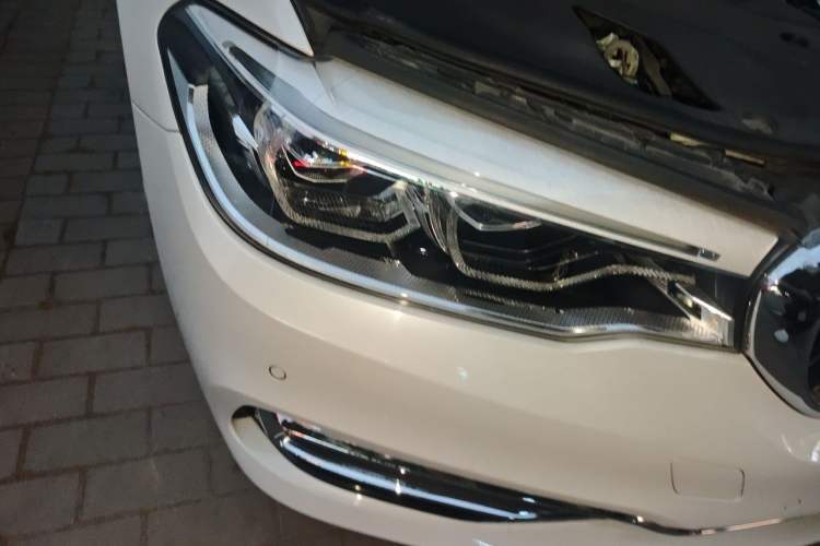 Used BMW 5 Series 2020 530Li Luxury Edition Premium Package Right Front Headlight