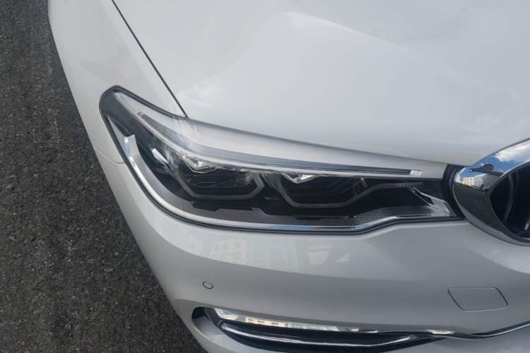 Used BMW 5 Series 2020 530Li xDrive Luxury Package Right Front Headlight