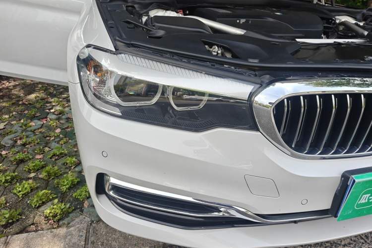 Used BMW 5 Series 2020 525Li Luxury Package Right Front Headlight