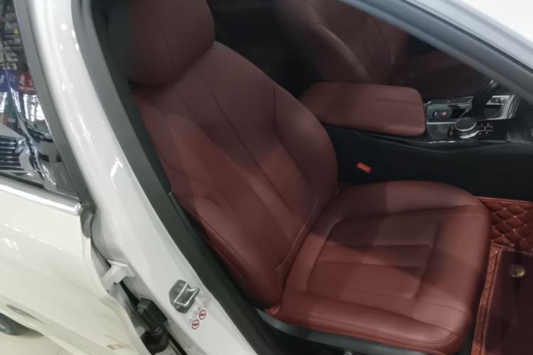 Used BMW 5 Series 2020 530Li Leading Model M Sport Package Right Front Seat