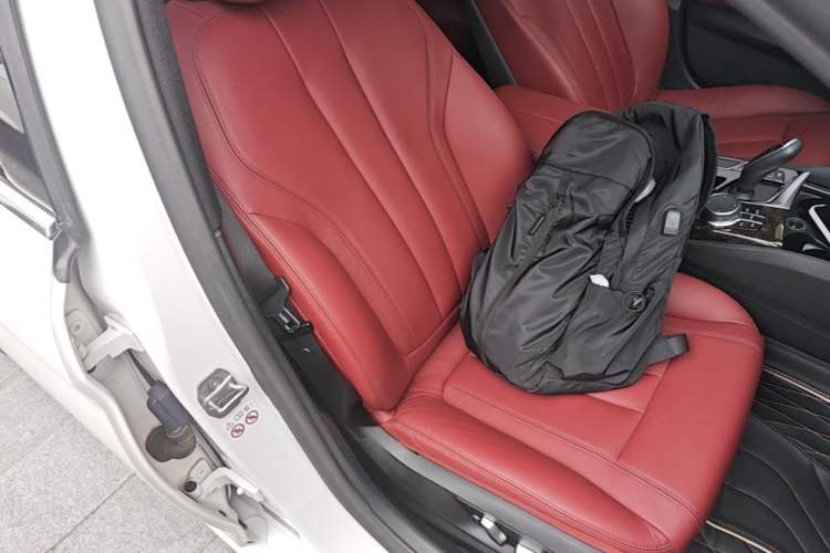Used BMW 5 Series 2020 530Li Leading Model M Sport Package Right Front Seat