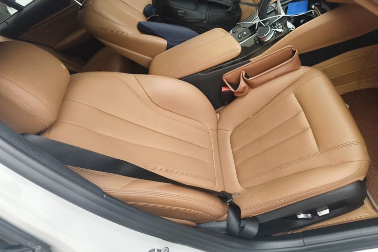 Used BMW 5 Series 2020 530Li Leading Model M Sport Package Right Front Seat