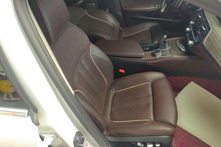 Used BMW 5 Series 2020 530Li Luxury Edition Premium Package Right Front Seat