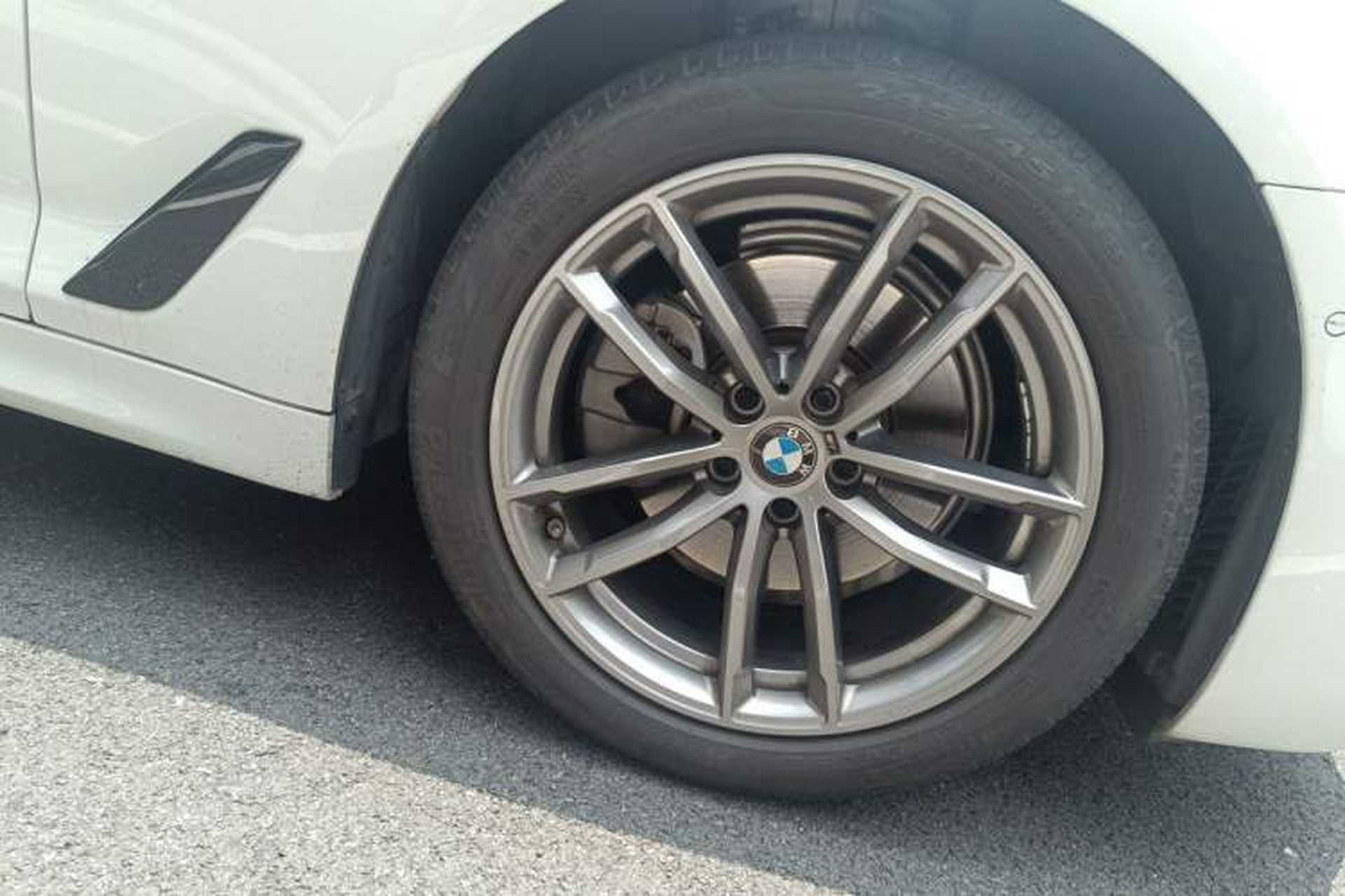 Used BMW 5 Series 2020 525i M Sport Package Right Front Wheel Hub