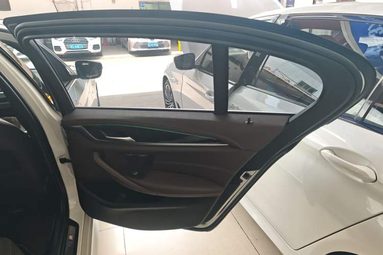 Used BMW 5 Series 2020 525Li M Sport Package Right Rear Door Interior