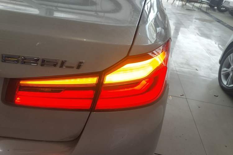 Used BMW 5 Series 2020 525Li M Sport Package Right Rear Taillight