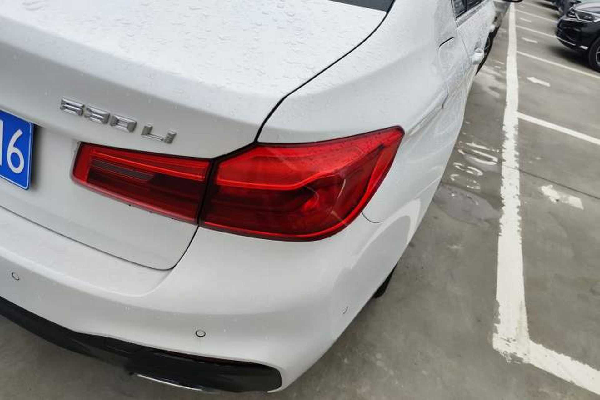 Used BMW 5 Series 2020 530Li Luxury Edition M Sport Package Right Rear Taillight