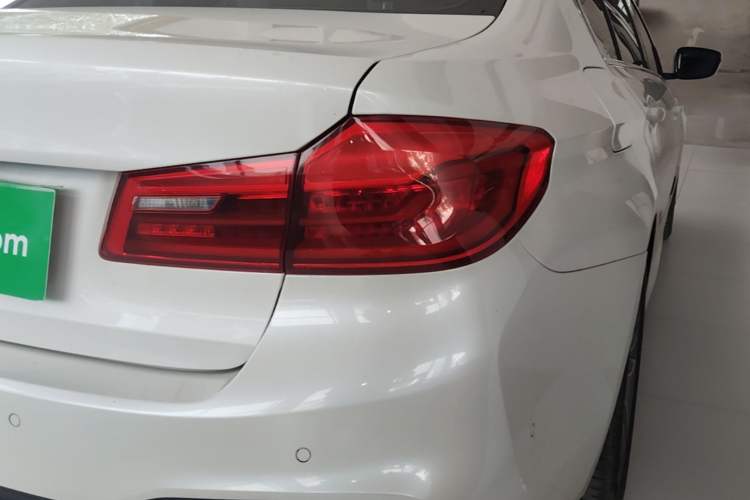Used BMW 5 Series 2020 525Li M Sport Package Right Rear Taillight