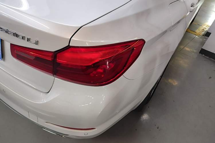 Used BMW 5 Series 2020 530Li Luxury Edition Premium Package Right Rear Taillight