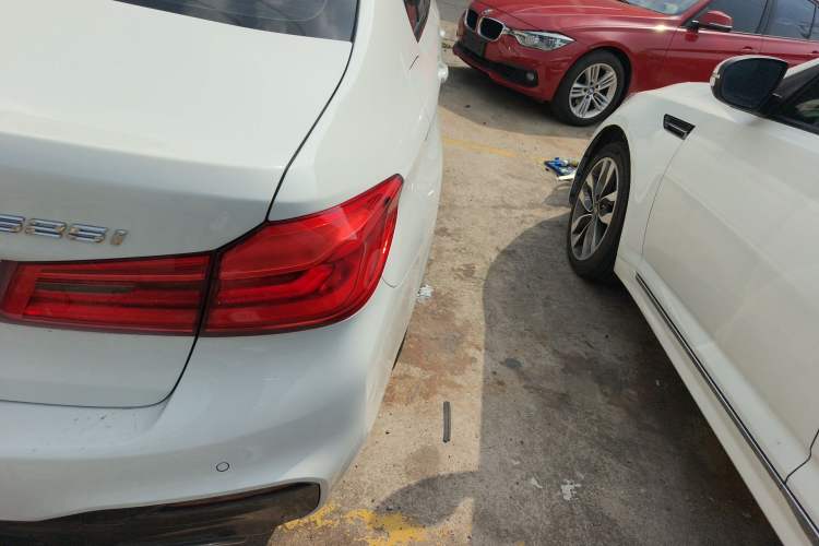 Used BMW 5 Series 2020 525i M Sport Package Right Rear Taillight