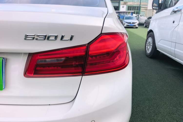 Used BMW 5 Series 2020 530Li Leading Model M Sport Package Right Rear Taillight