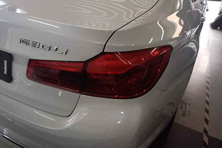 Used BMW 5 Series 2020 530Li Leading Edition Luxury Package Right Rear Taillight
