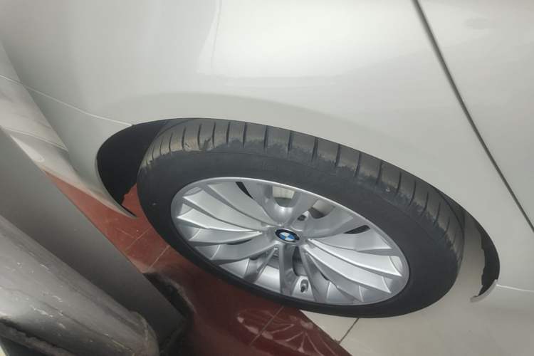 Used BMW 5 Series 2020 530Li Leading Edition Luxury Package Right Rear Wheel Hub