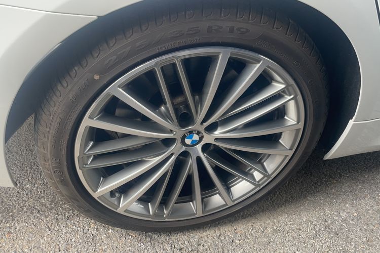 Used BMW 5 Series 2020 530i M Sport Package Right Rear Wheel Hub