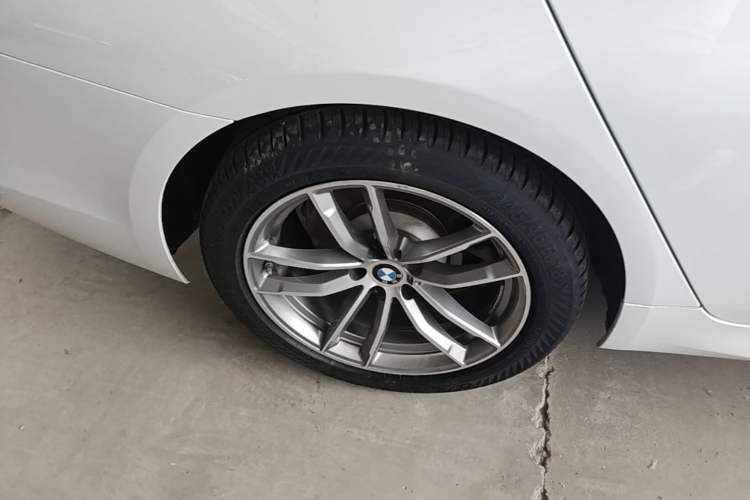 Used BMW 5 Series 2020 525Li M Sport Package Right Rear Wheel Hub