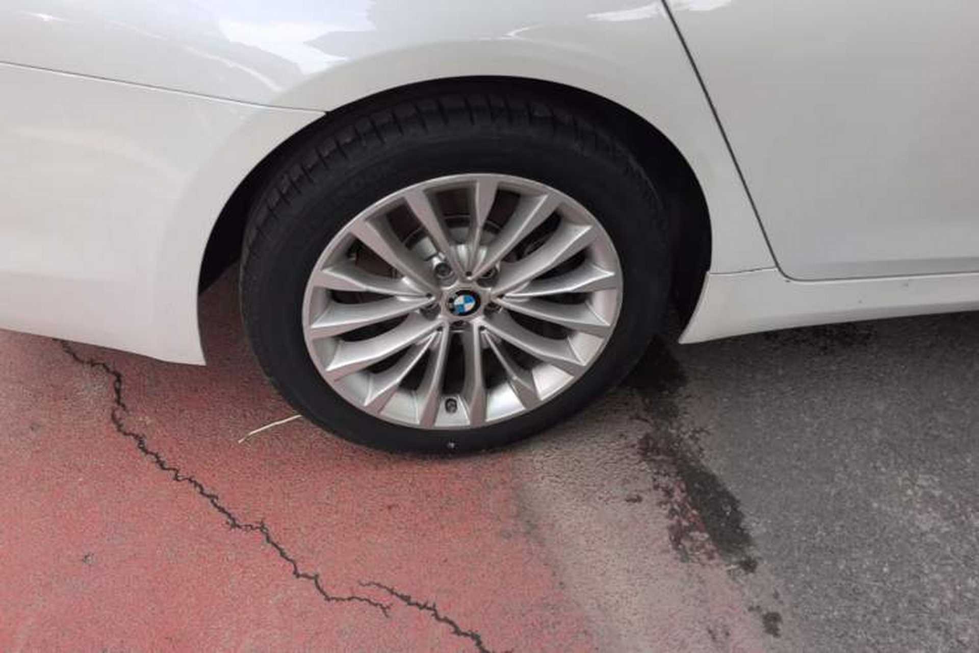 Used BMW 5 Series 2020 525Li Luxury Package Right Rear Wheel Hub