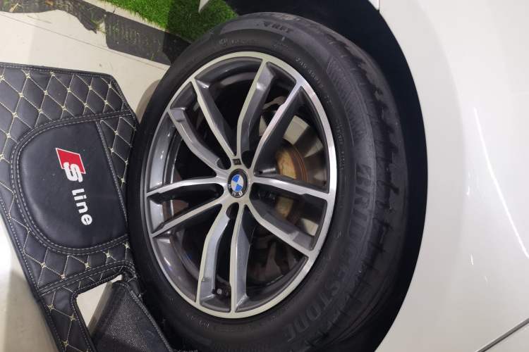 Used BMW 5 Series 2020 525Li M Sport Package Right Rear Wheel Hub