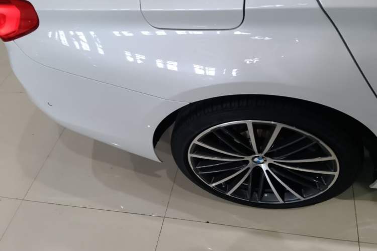 Used BMW 5 Series 2020 530Li Leading Model M Sport Package Right Rear Wheel Hub