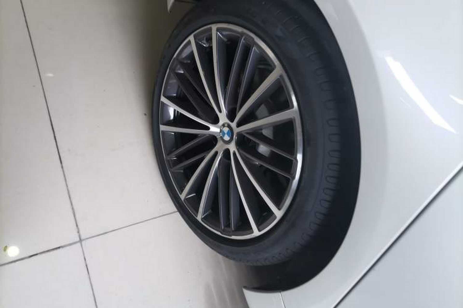 Used BMW 5 Series 2020 530Li Leading Model M Sport Package Right Rear Wheel Hub