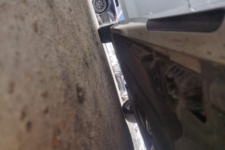 Used BMW 5 Series 2020 530Li Leading Model M Sport Package Right Side Sill