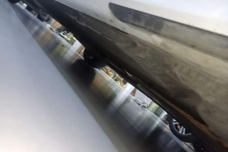 Used BMW 5 Series 2020 530Li Luxury Edition M Sport Package Right Side Sill