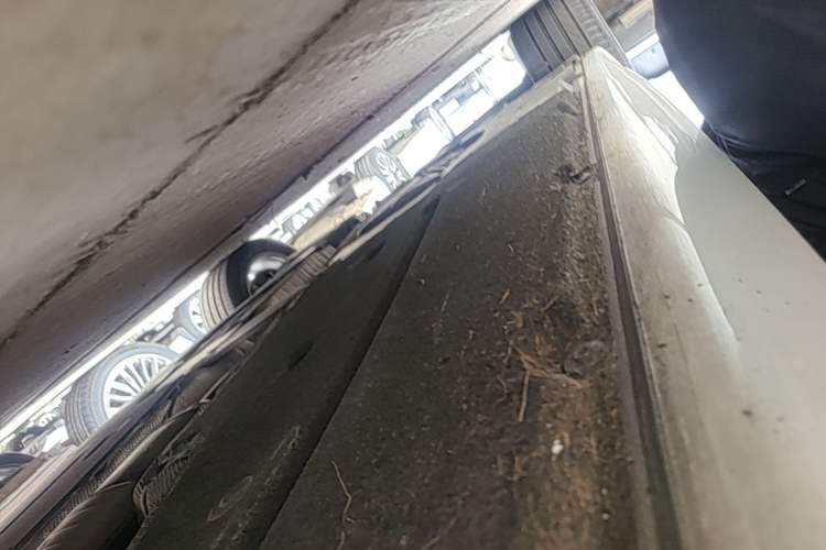 Used BMW 5 Series 2020 525Li M Sport Package Right Side Sill
